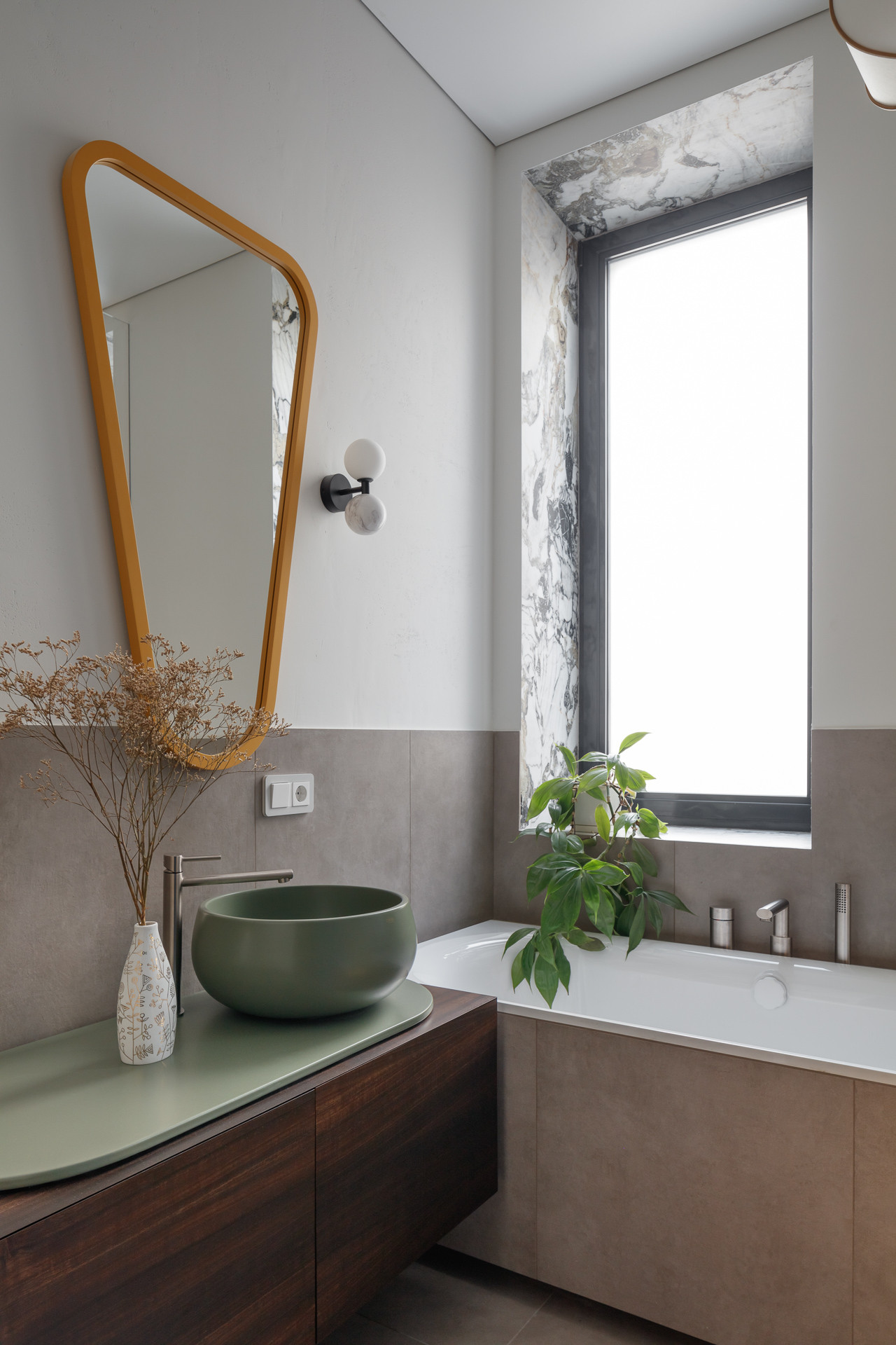 Houzz тур: Яркие апартаменты почти без стен