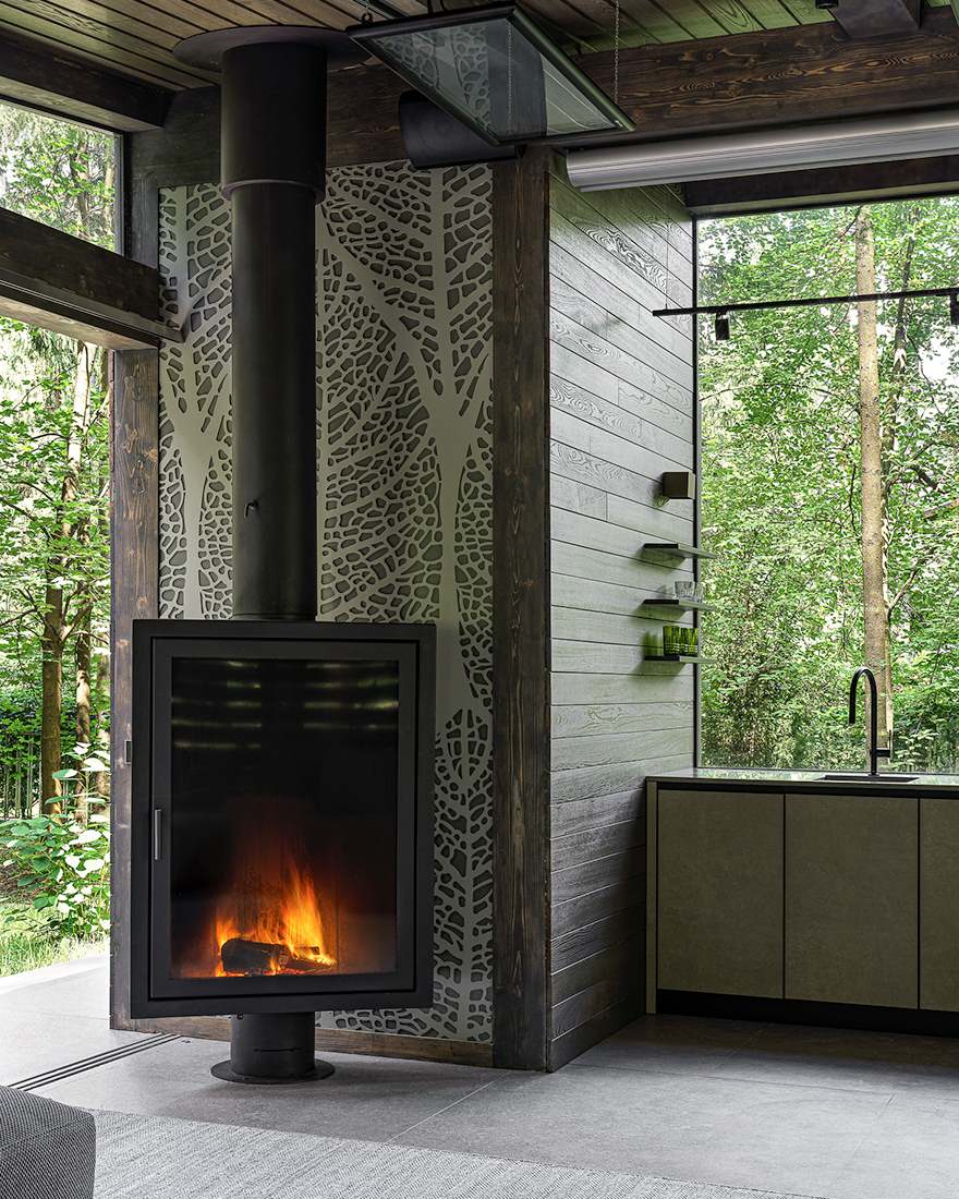 Терраса и беседка в подмосковной усадьбе