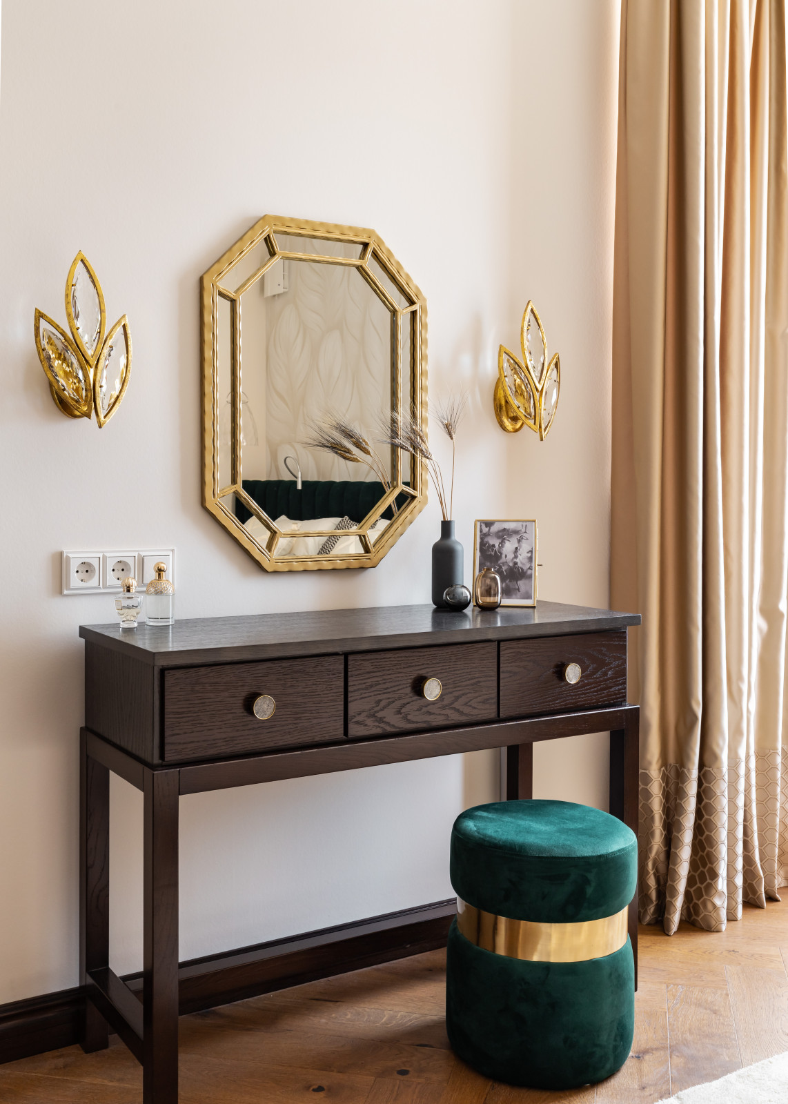 Трехкомнатная квартира на Крестовском острове