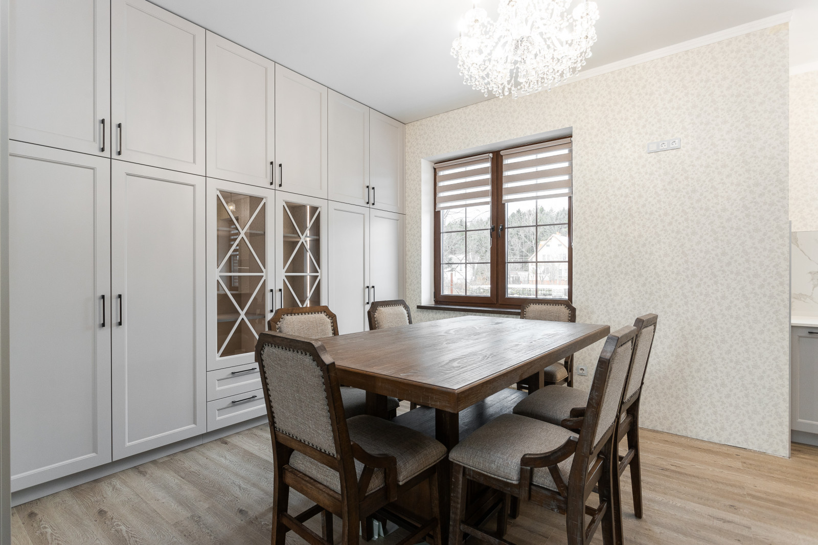 Кухня в стиле современная классика у моря