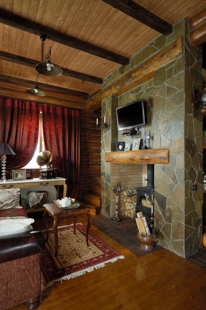 Гостиная в бревенчатом доме