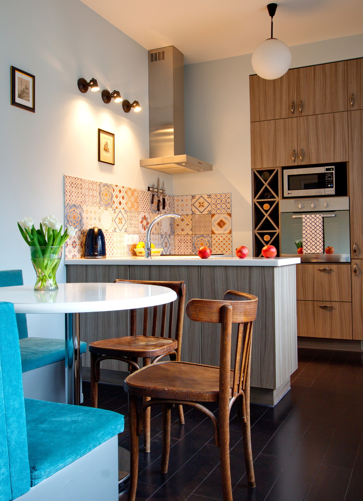 Восьмое марта.