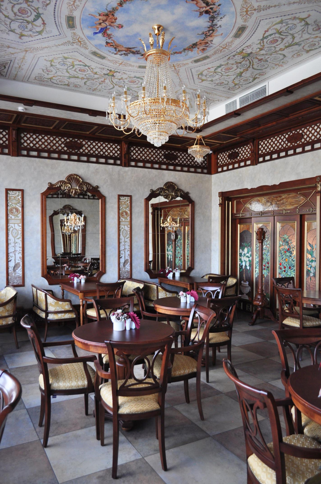 Ресторан кондитерская "Вишневый сад"