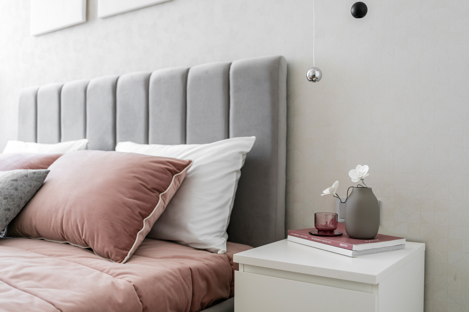 Однокомнатная квартира для молодой девушки. Ижевск, ЖК "Облака", 44 кв.м.