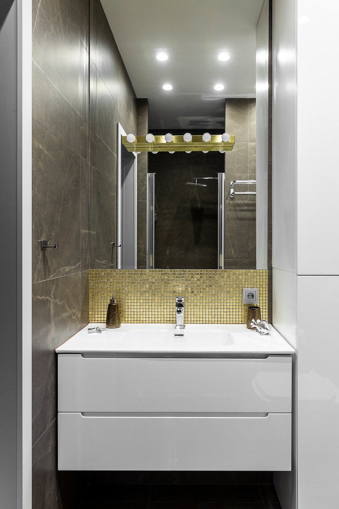 Рабочий кабинет с гостевым санузлом. Современный стиль и классика.