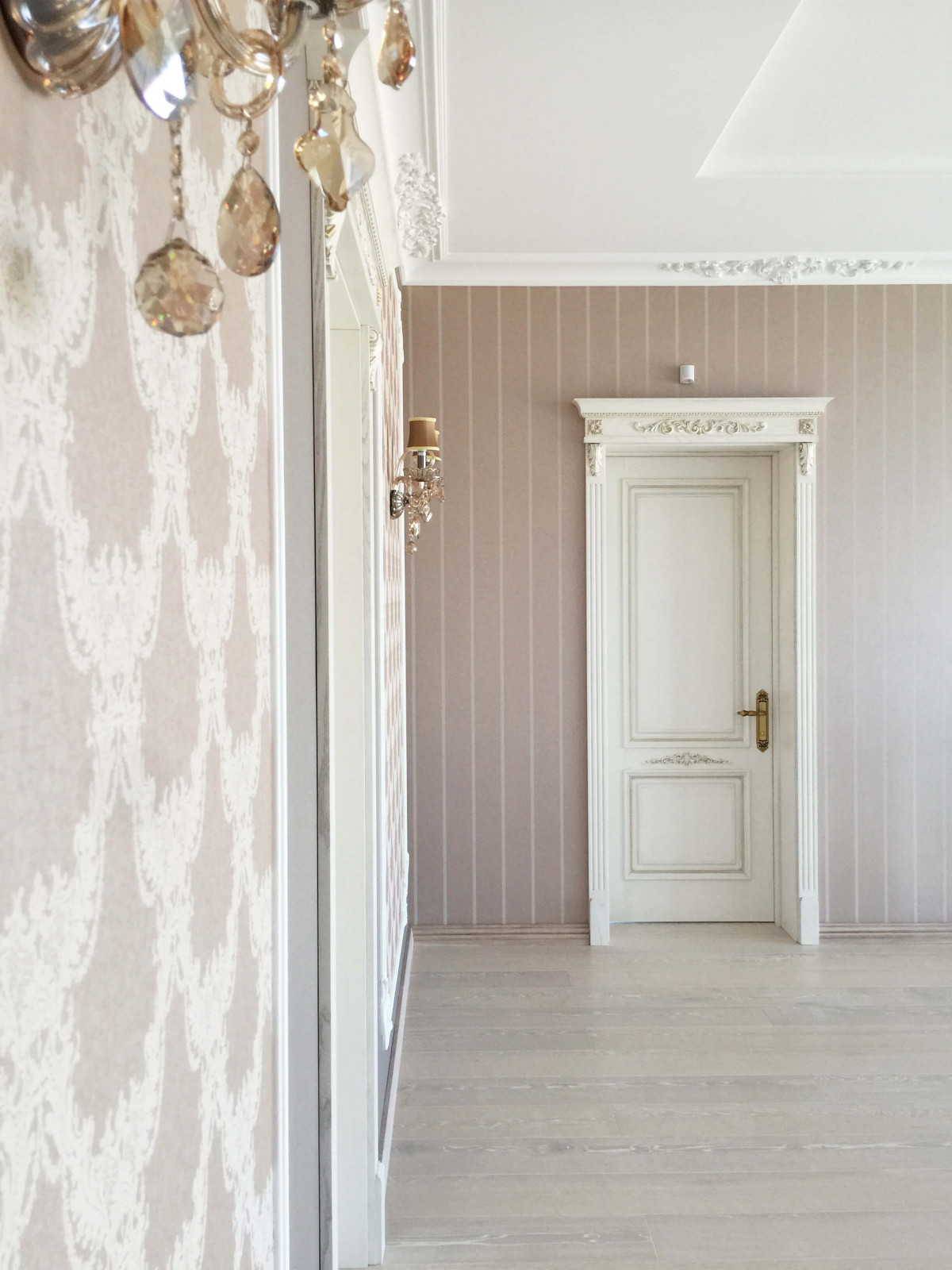 Дизайн интерьера дома в классическом стиле. Реализованный проект.