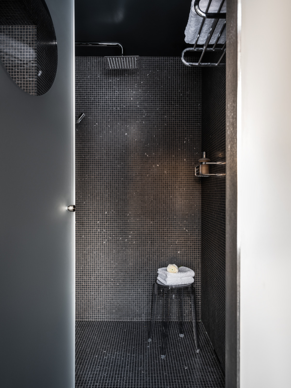 ПОЛУКРУГЛАЯ КВАРТИРА В ДОМЕ 1933 ГОДА