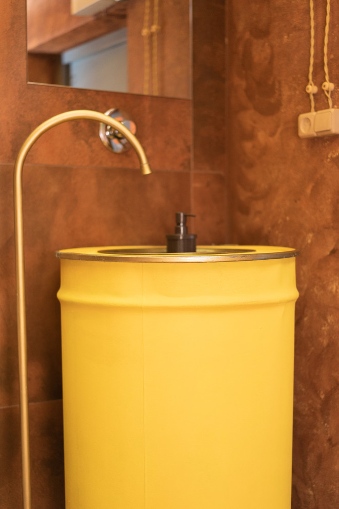 Санузел в офисе