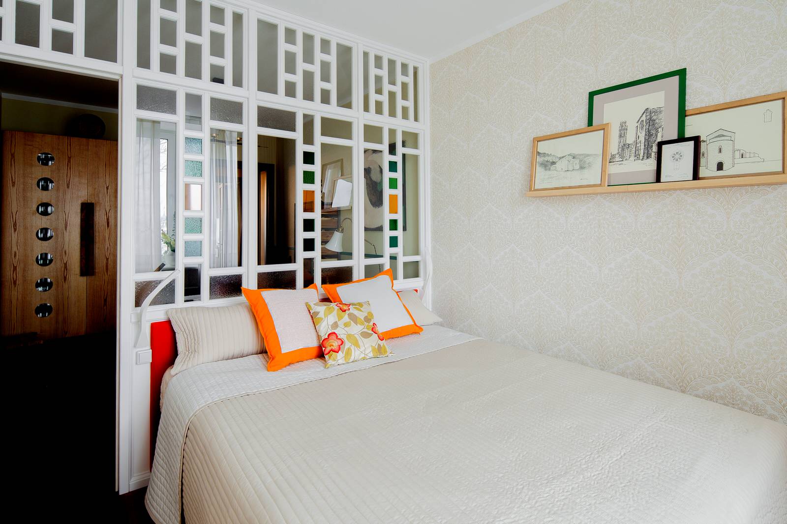 Обложка альбома: Витраж в интерьере