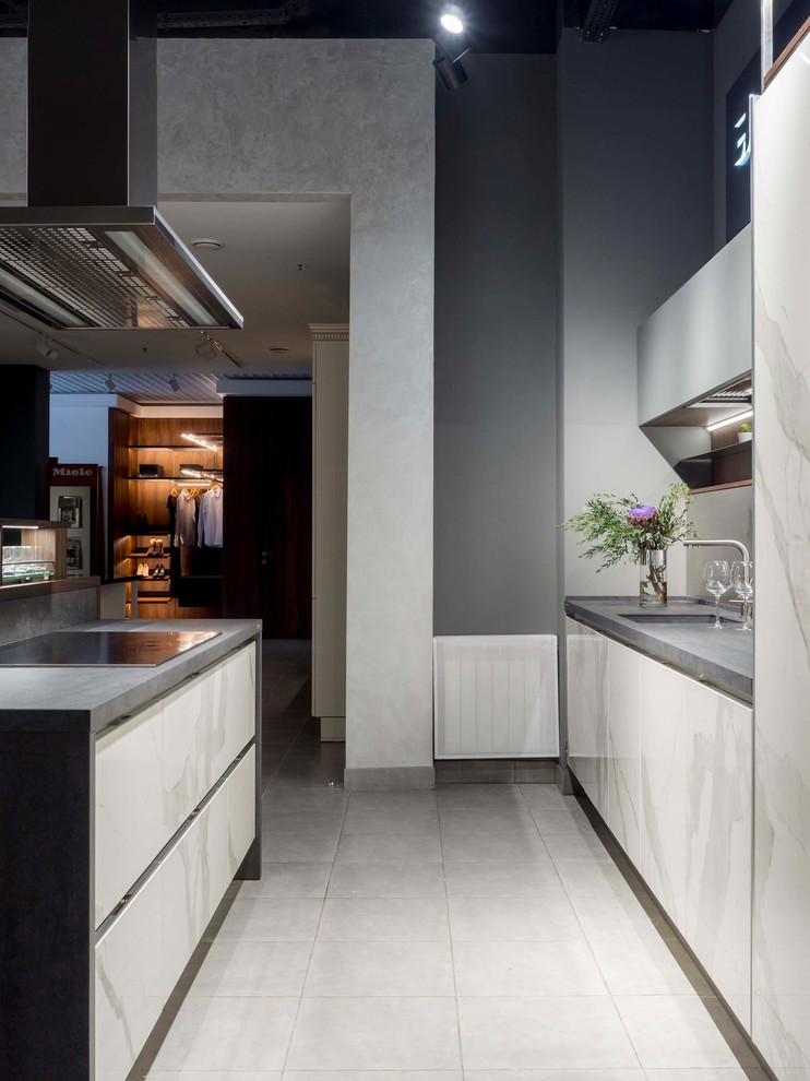 Giulia Novars, Нижний Новгород, ул. Горького 260