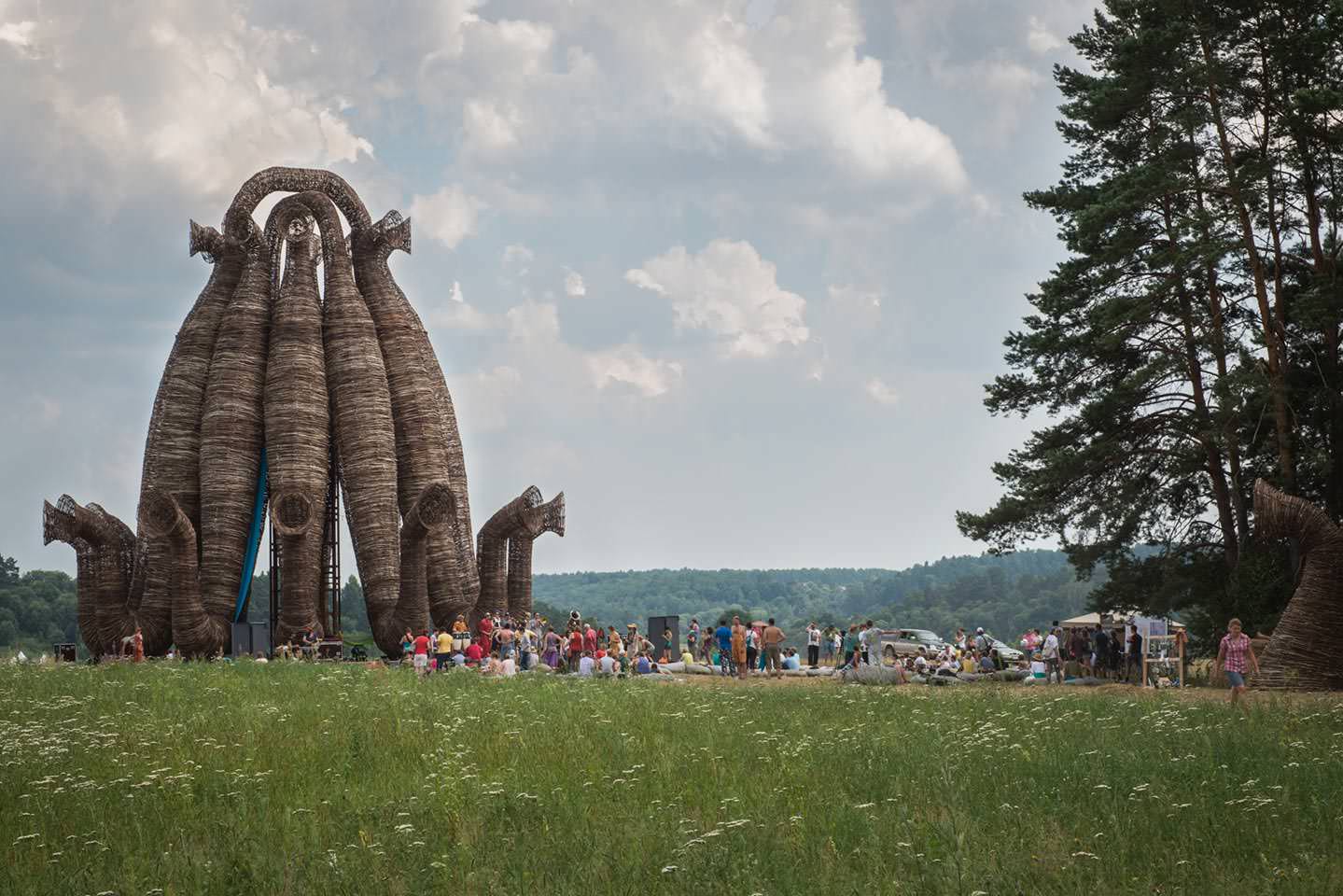 Обложка статьи: Все в укрытия: Чем интересен фестиваль «Архстояние»