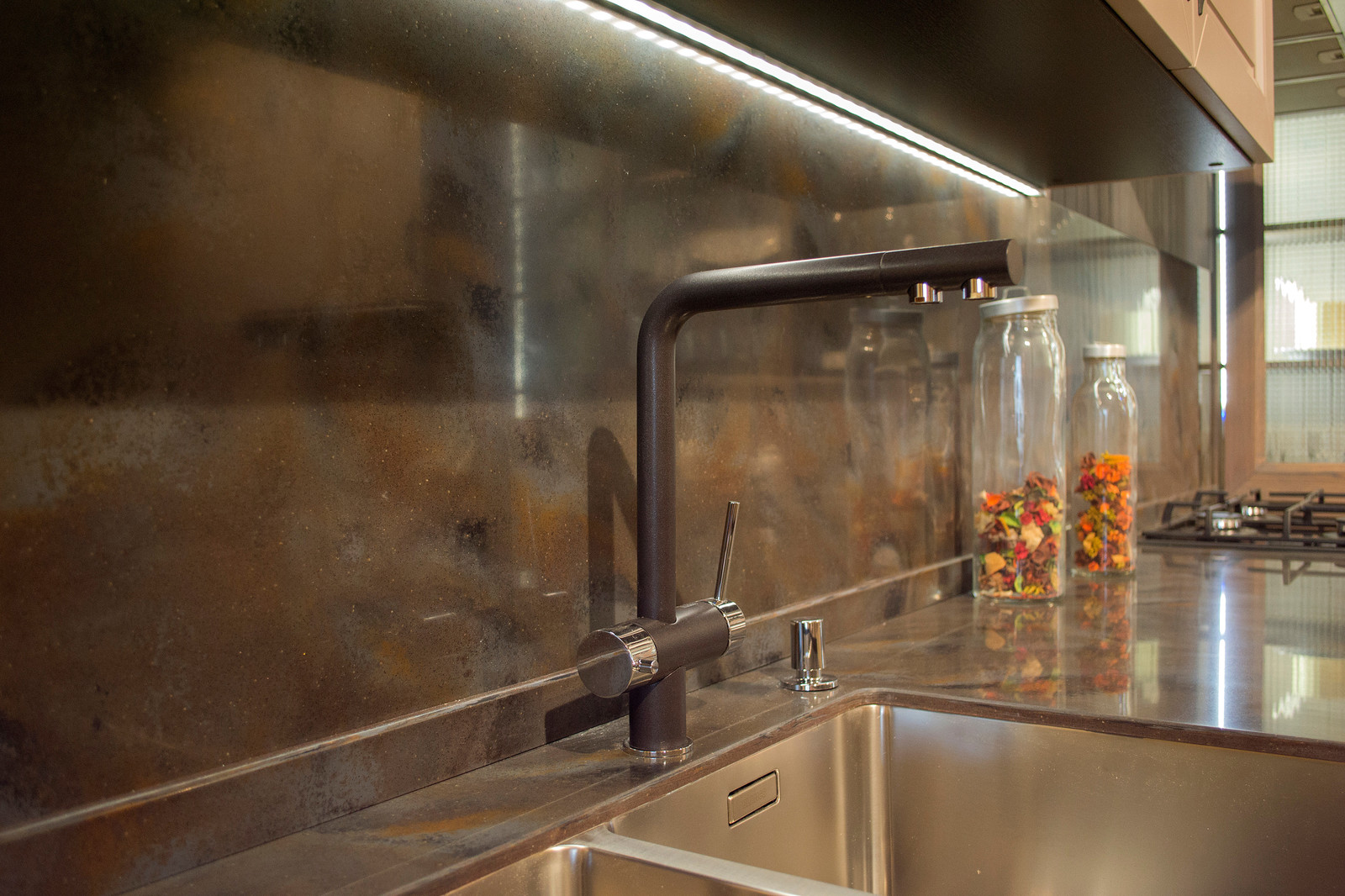 Кухонный гарнитур "Агата" серое небо/белый лён