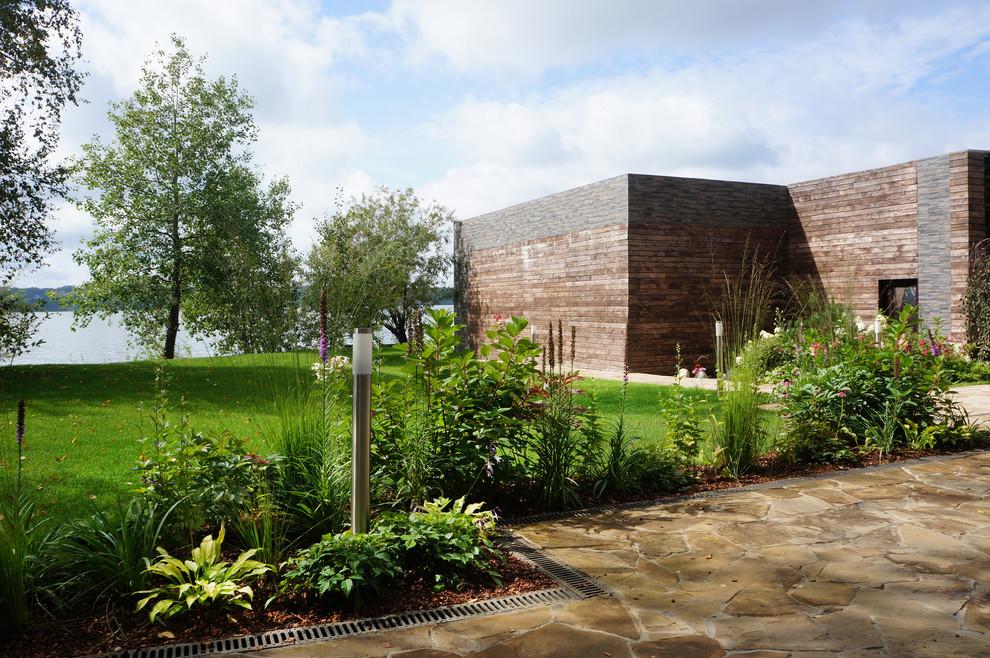 Усадьба на берегу залива