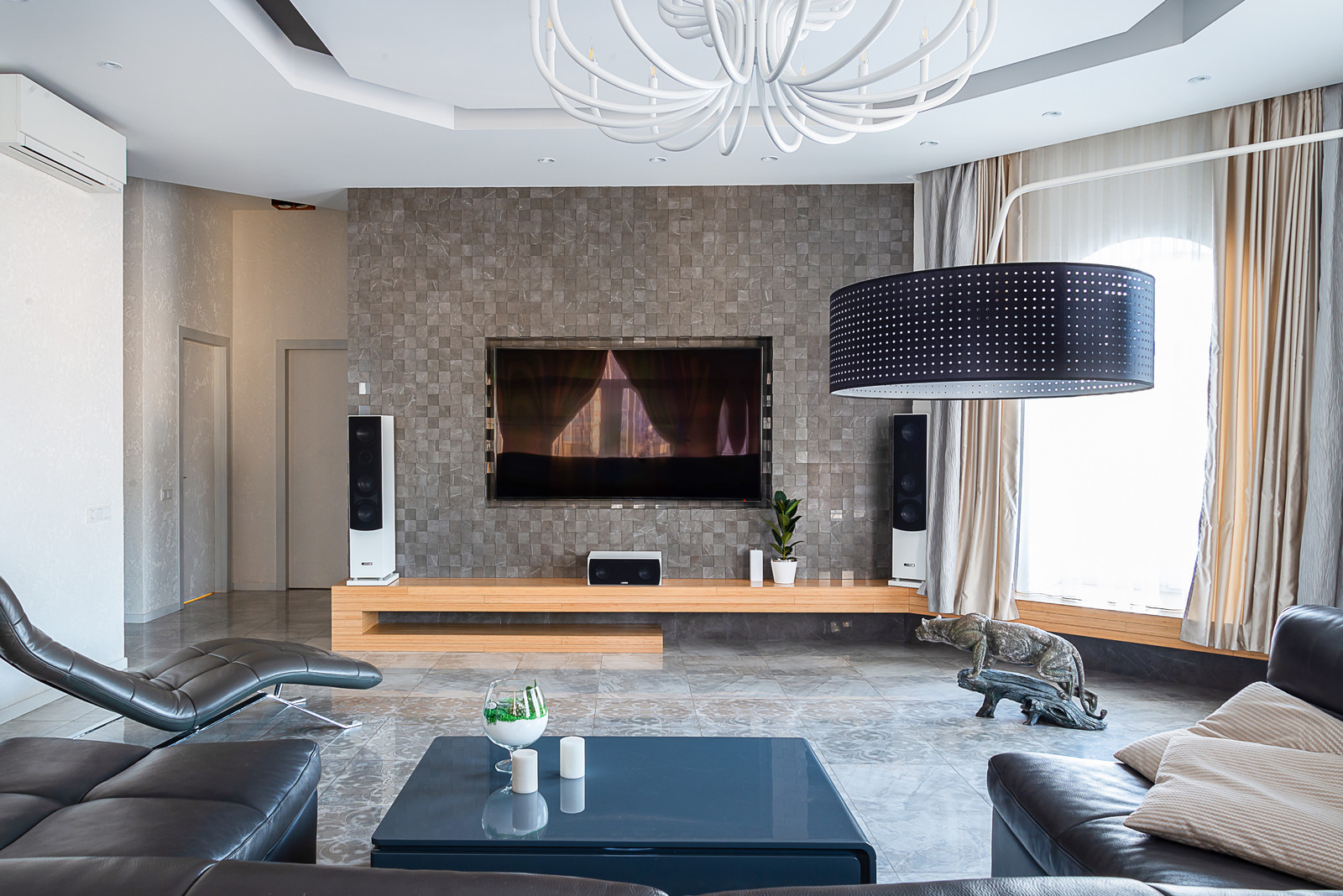 Набережная (МОСТ)