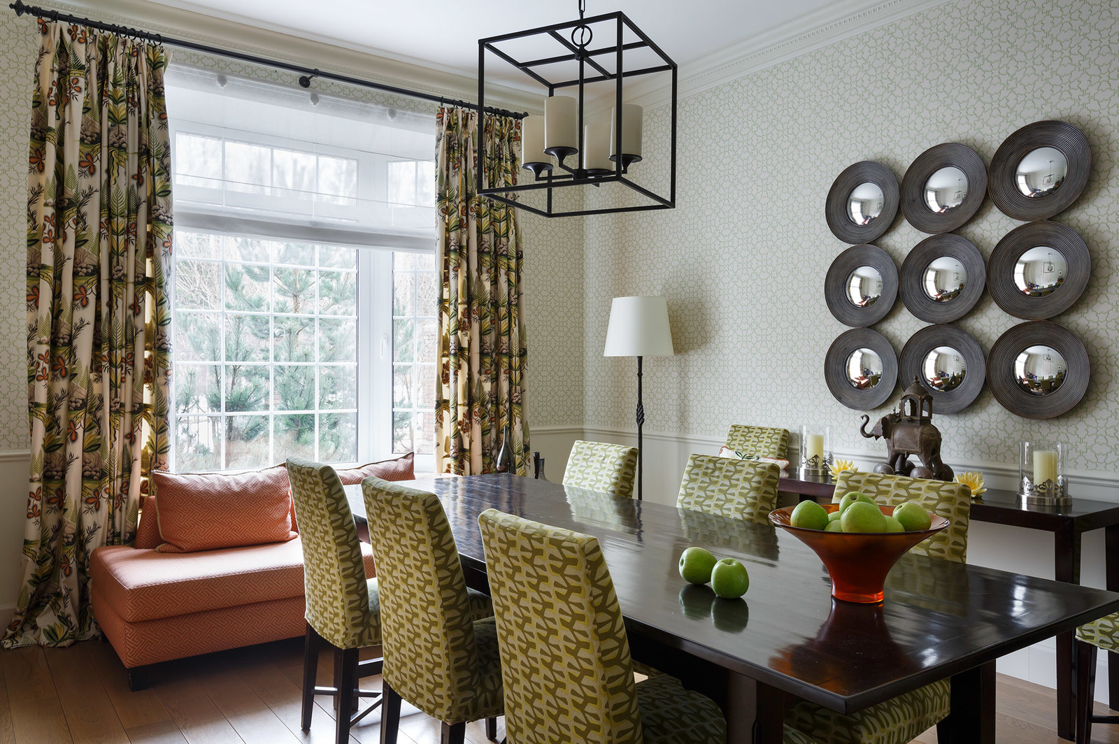 Декорирование интерьера загородного дома