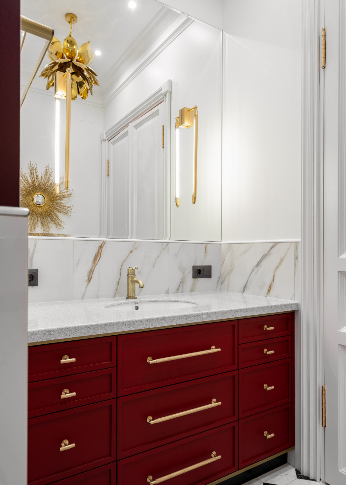 Яркая квартира на Невском