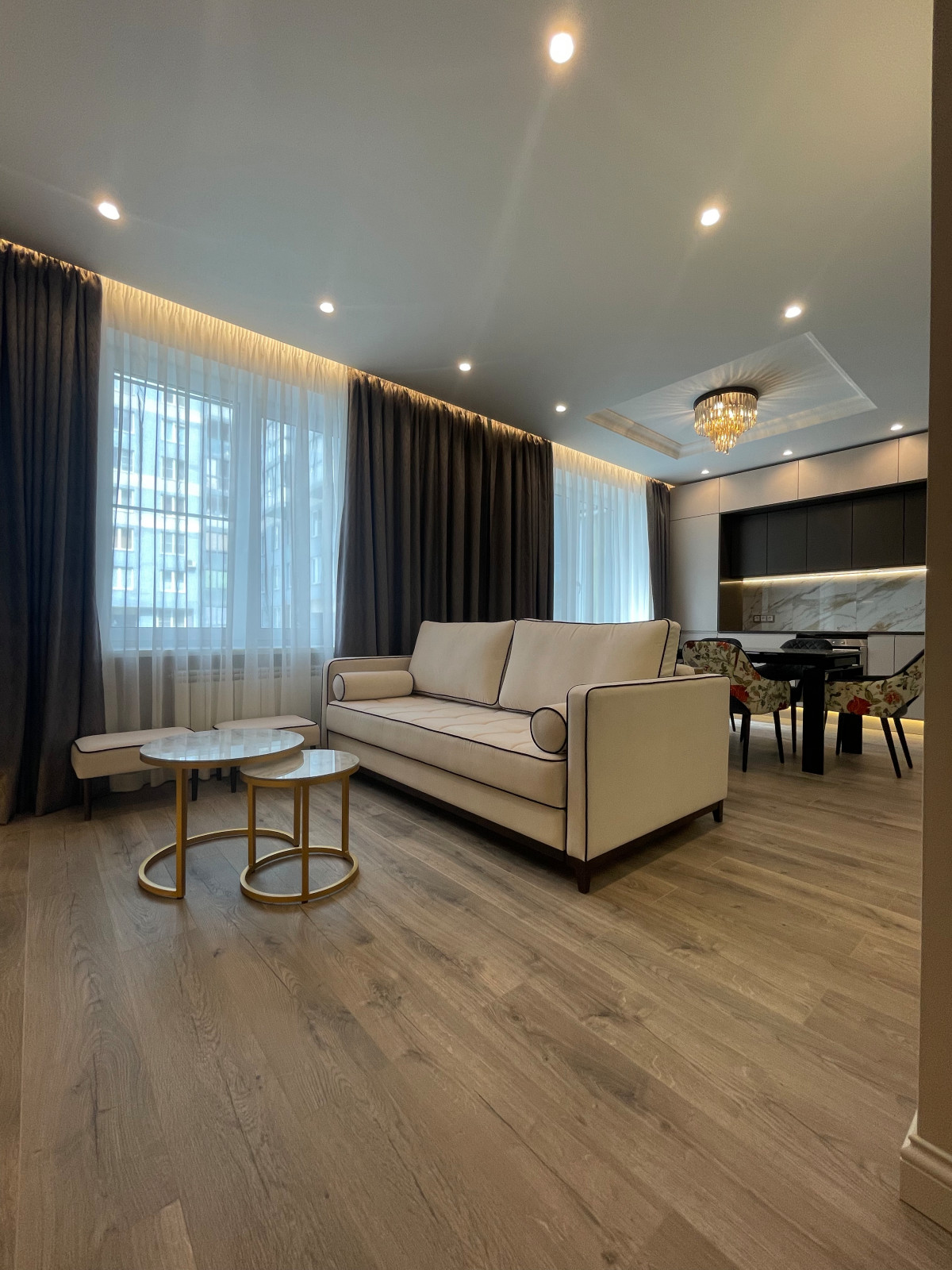 Обложка проекта: Квартира в стиле Неоклассика ЖК "Морской фасад"