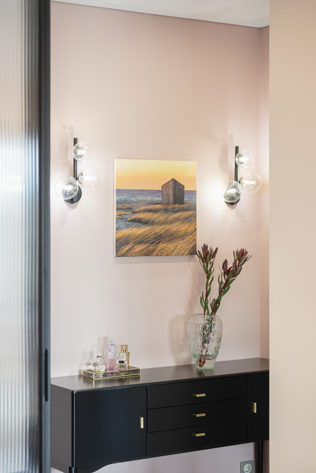 Фотография из гостиной в прихожую