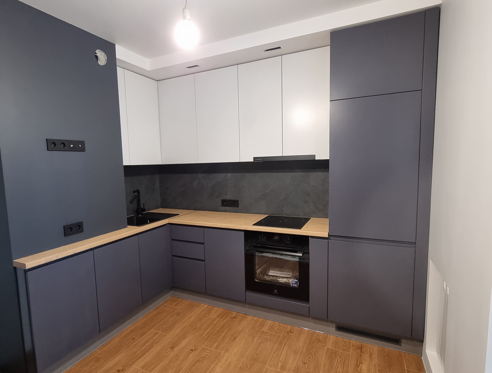 Обложка проекта: Современная кухня г. Зеленоград