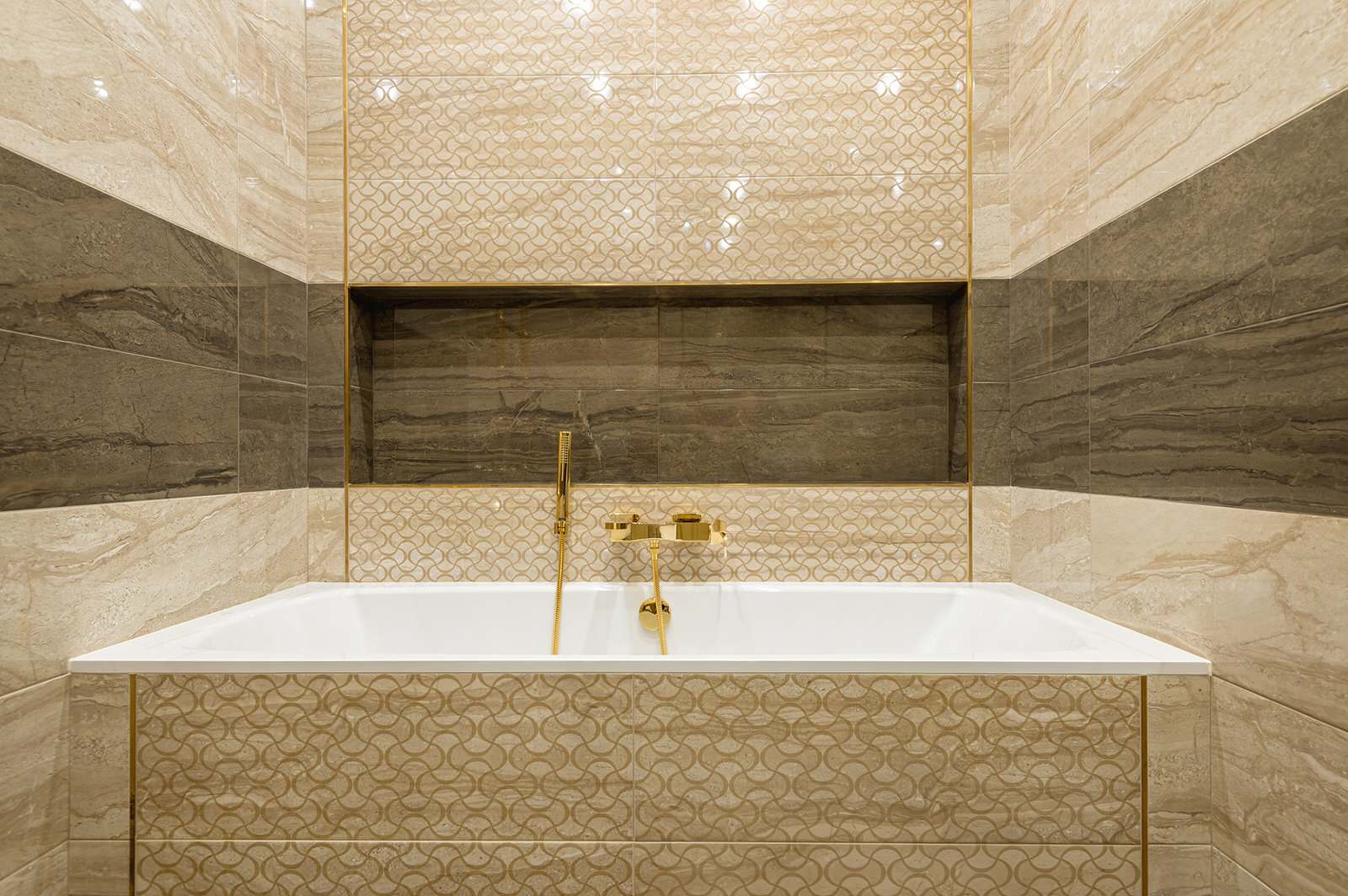 ЖК ЗАЗЕРКАЛЬЕ 407