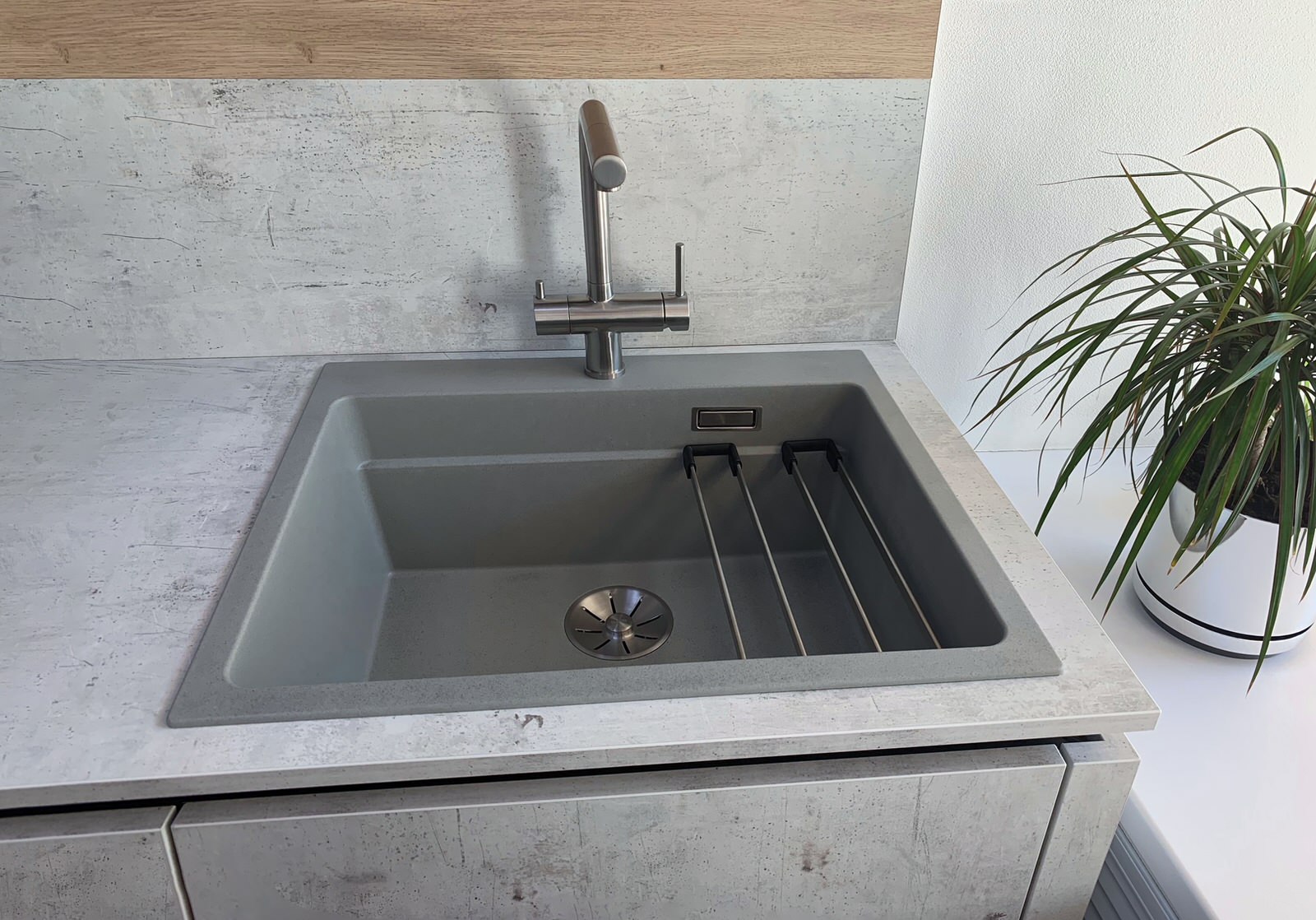 Кухни из пластика