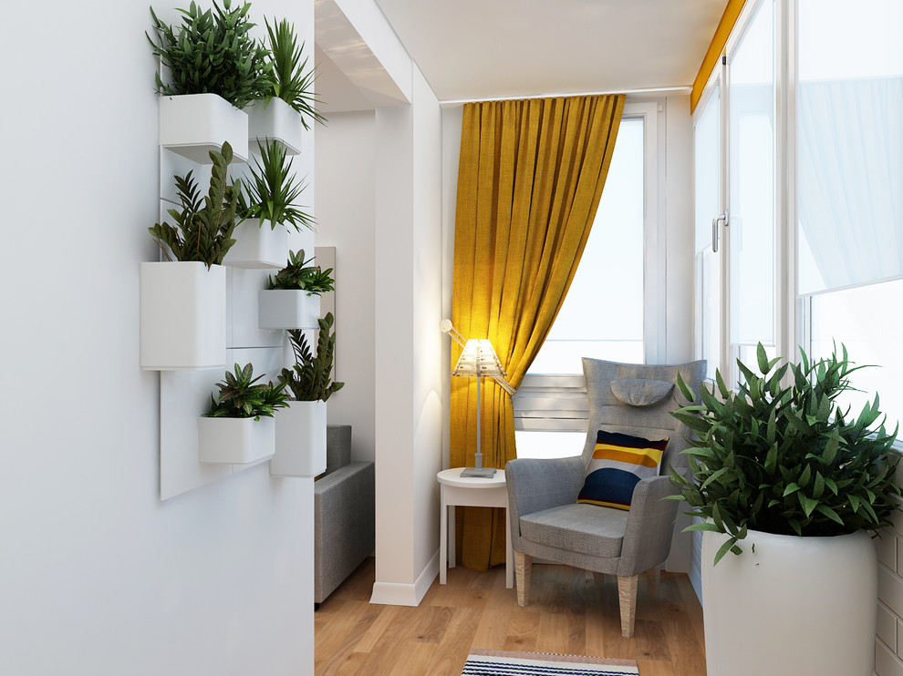 Между морем и солнцем