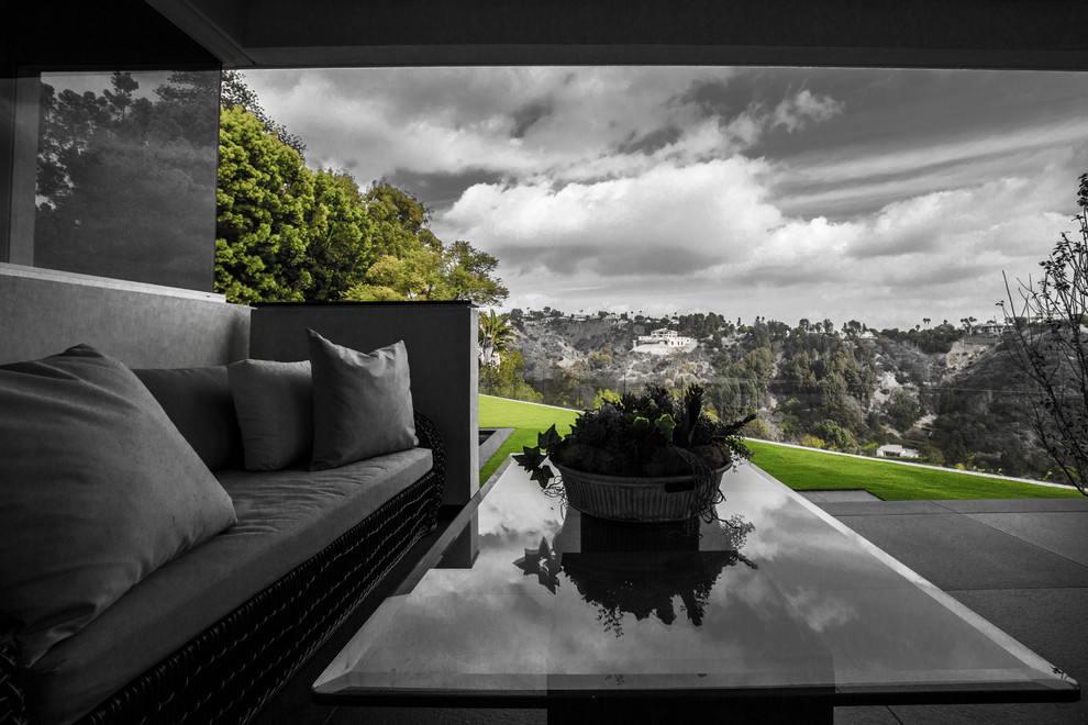 Дом на голивудском холме.