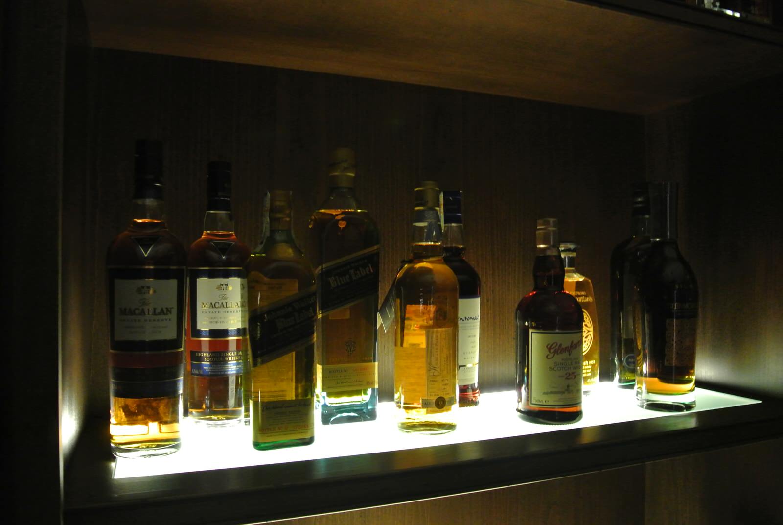 Винный погреб из бука / Beech Wine Cellar.