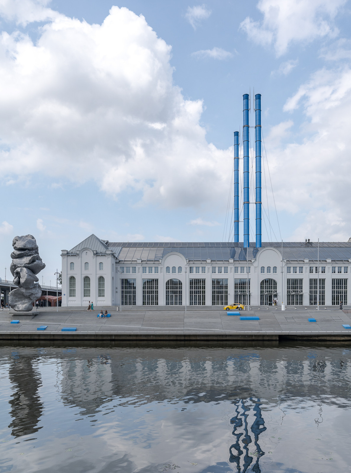 GES-2 , House of Culture