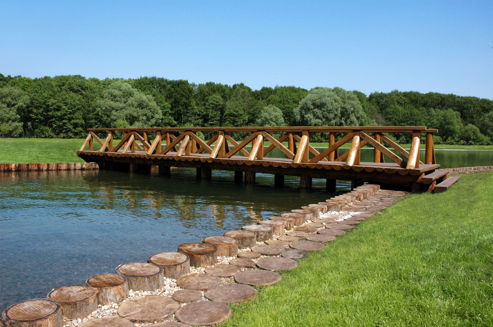 Деревянный мост