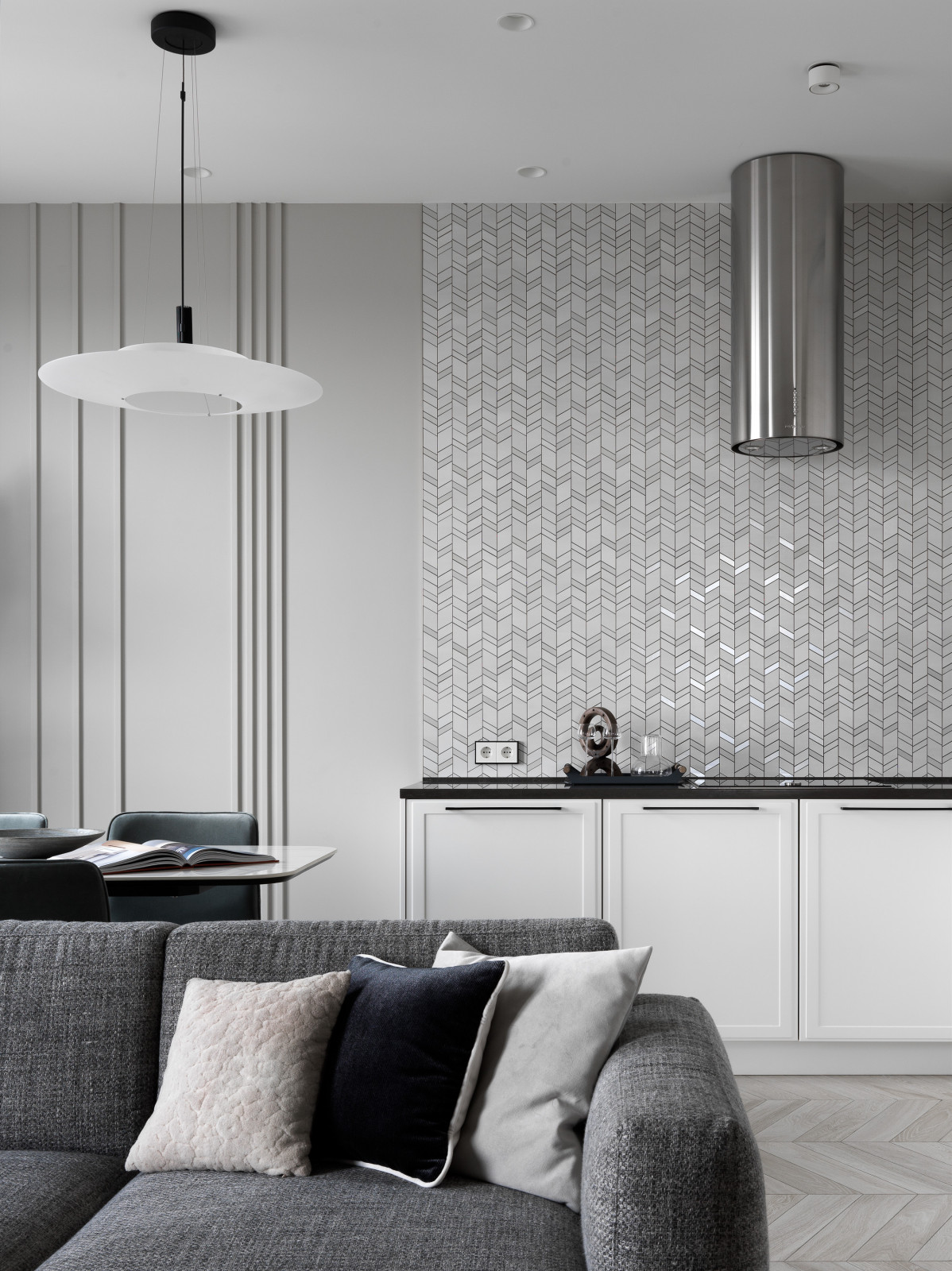 Лаконичная квартира в ЖК "Пресня Сити"