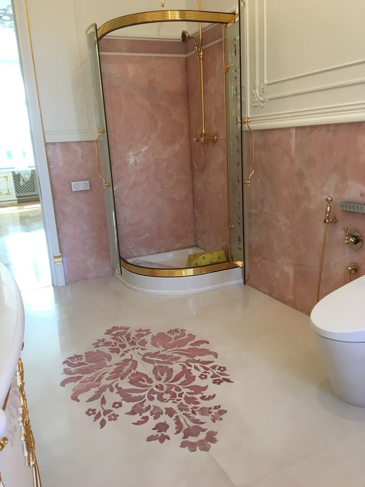 Санузлы из натурального камня