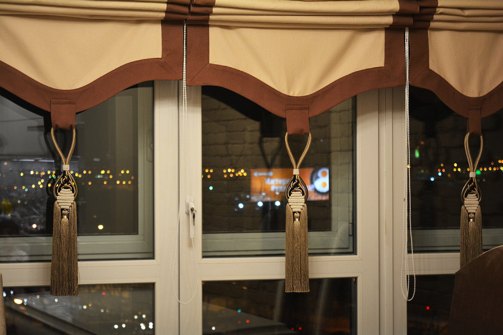 Обложка проекта: Римские шторы с кистями