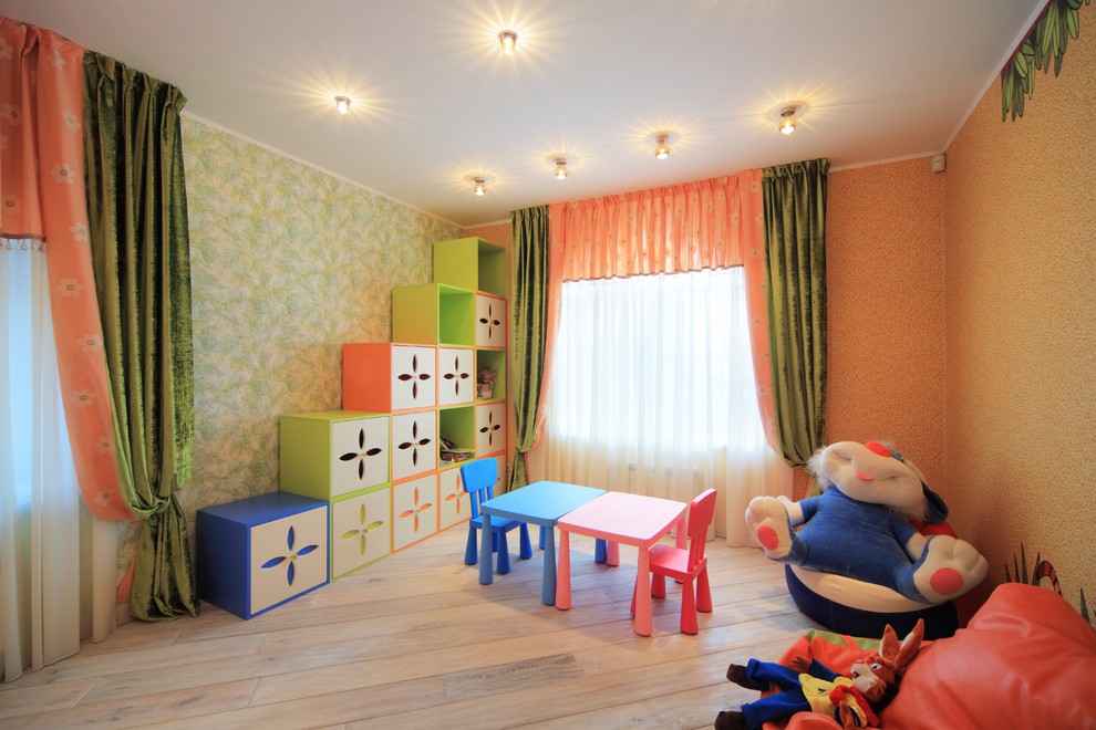 Интерьер коттеджа в яркий тонах(продолжение)