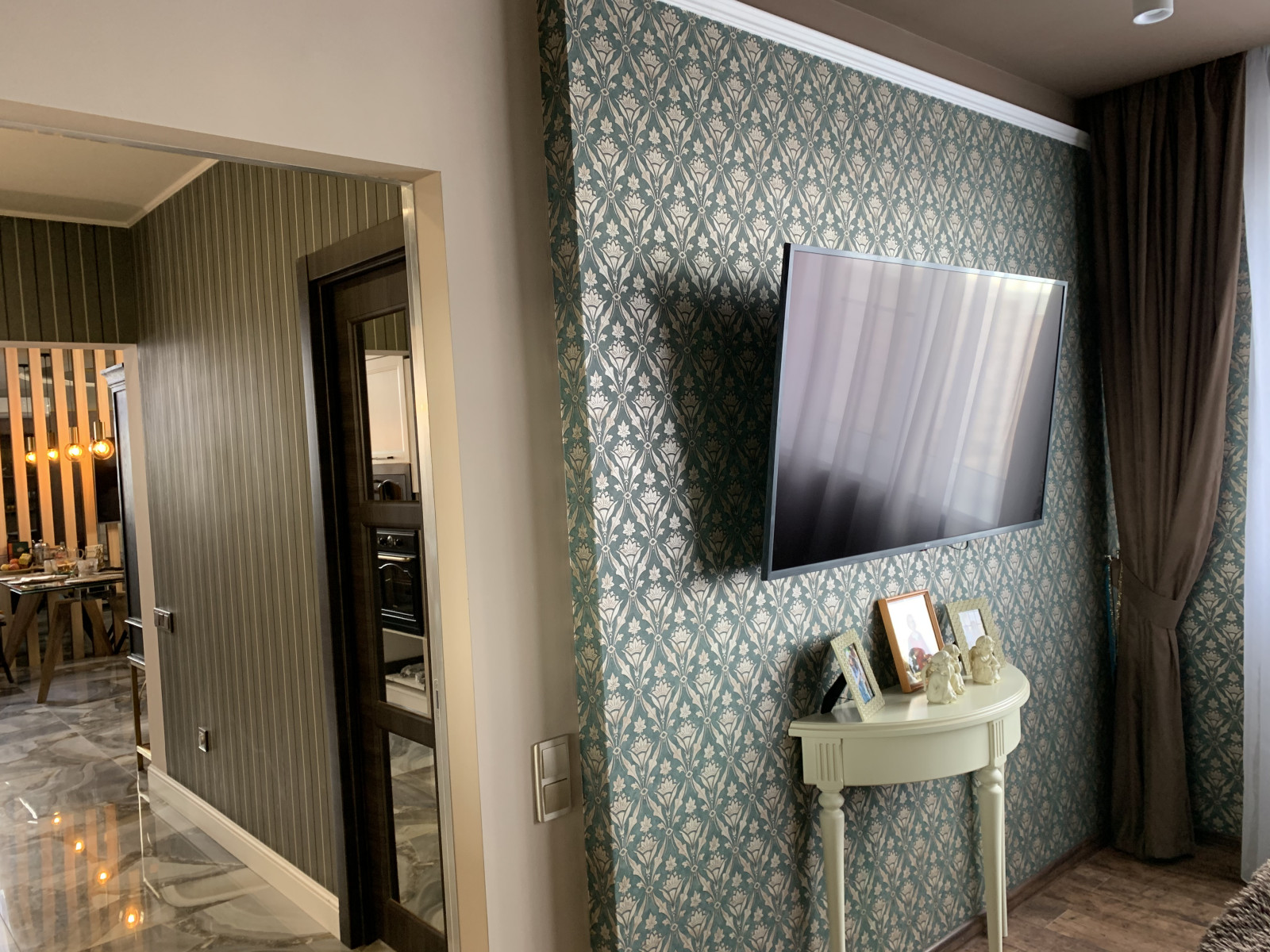 Одна квартира из двух