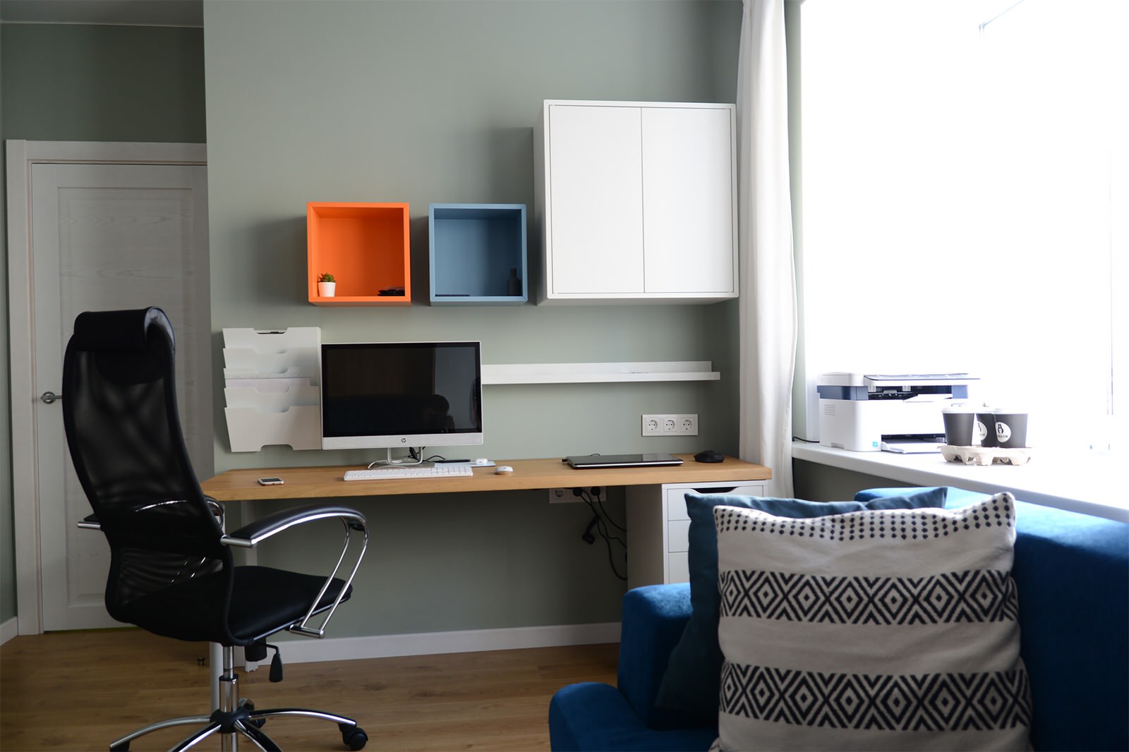 Есть решение: 9 проектов кухни-гостиной 20 кв.м