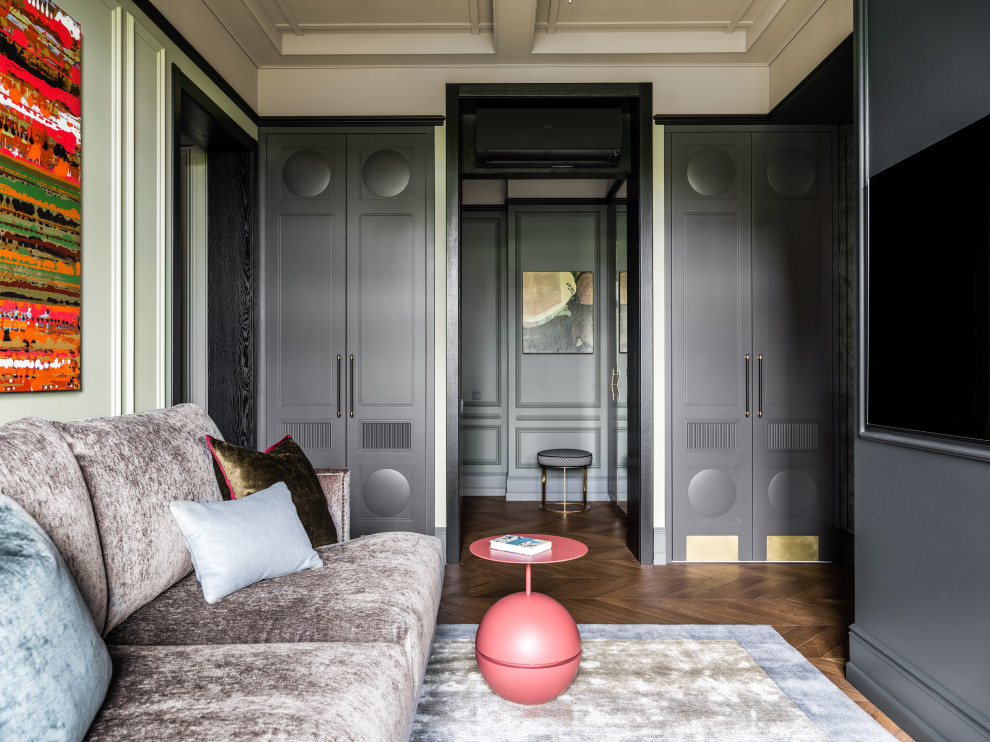 Сталинка на Университетском проспекте, 75 кВ.м.