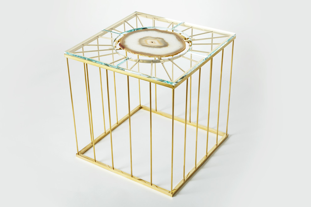 Портрет: Ювелирные украшения для мебели от Soda Homedecor