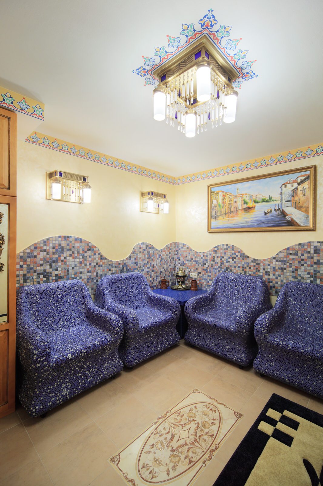 Интерьер коттеджа в яркий тонах(продолжение)