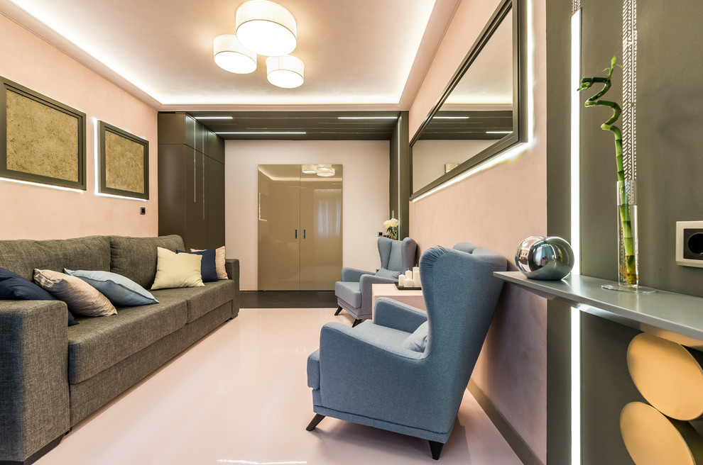 Гостиная под розовой пудрой