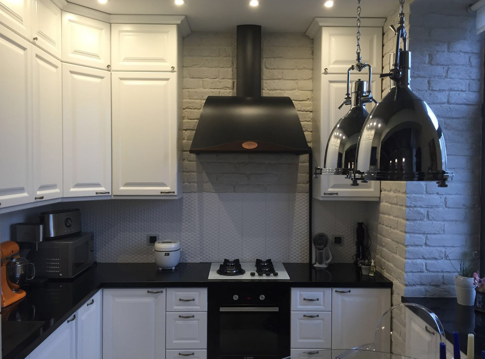 Небольшая белая кухня на метро Сокол