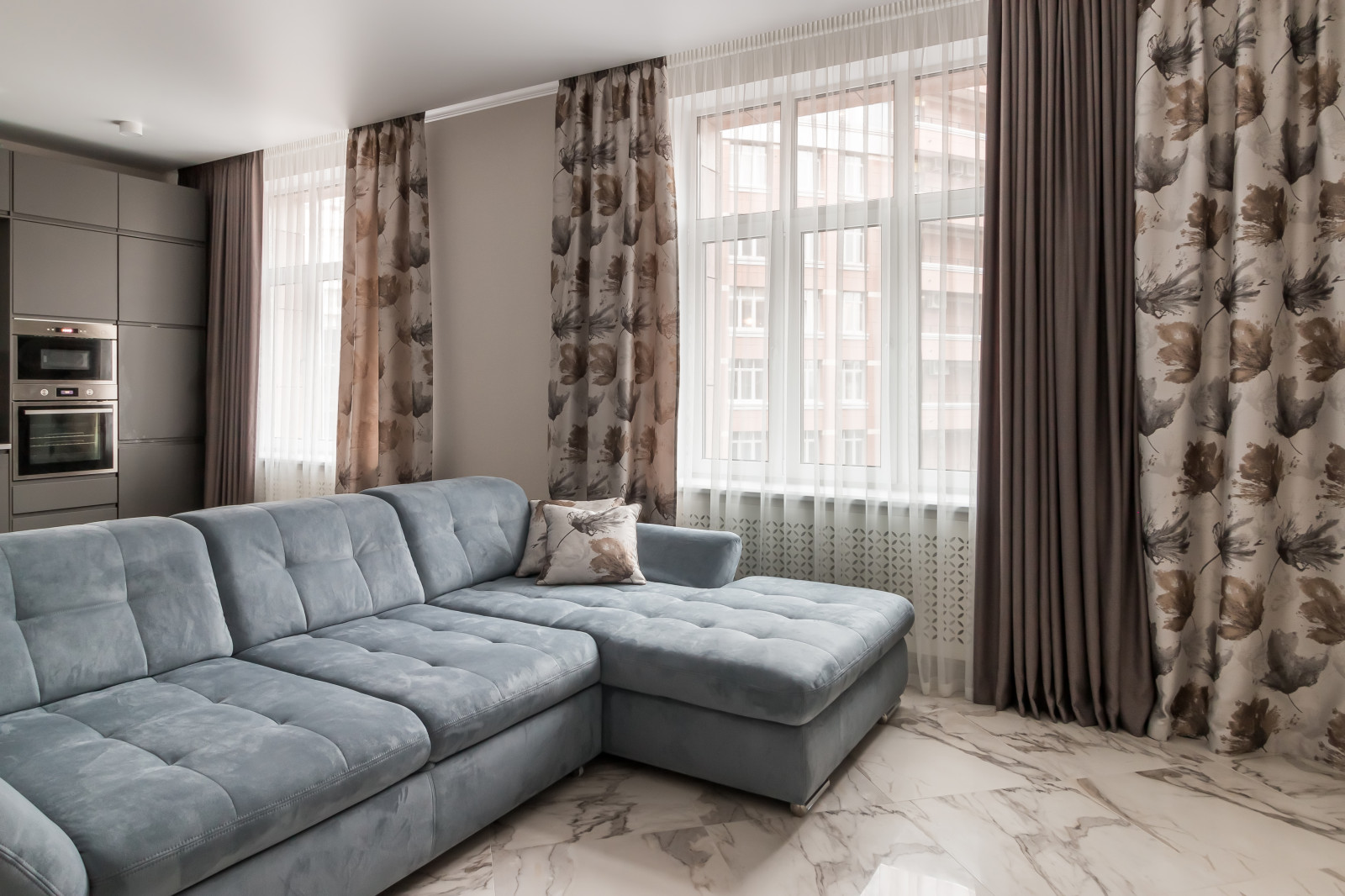 Акцент на шторах