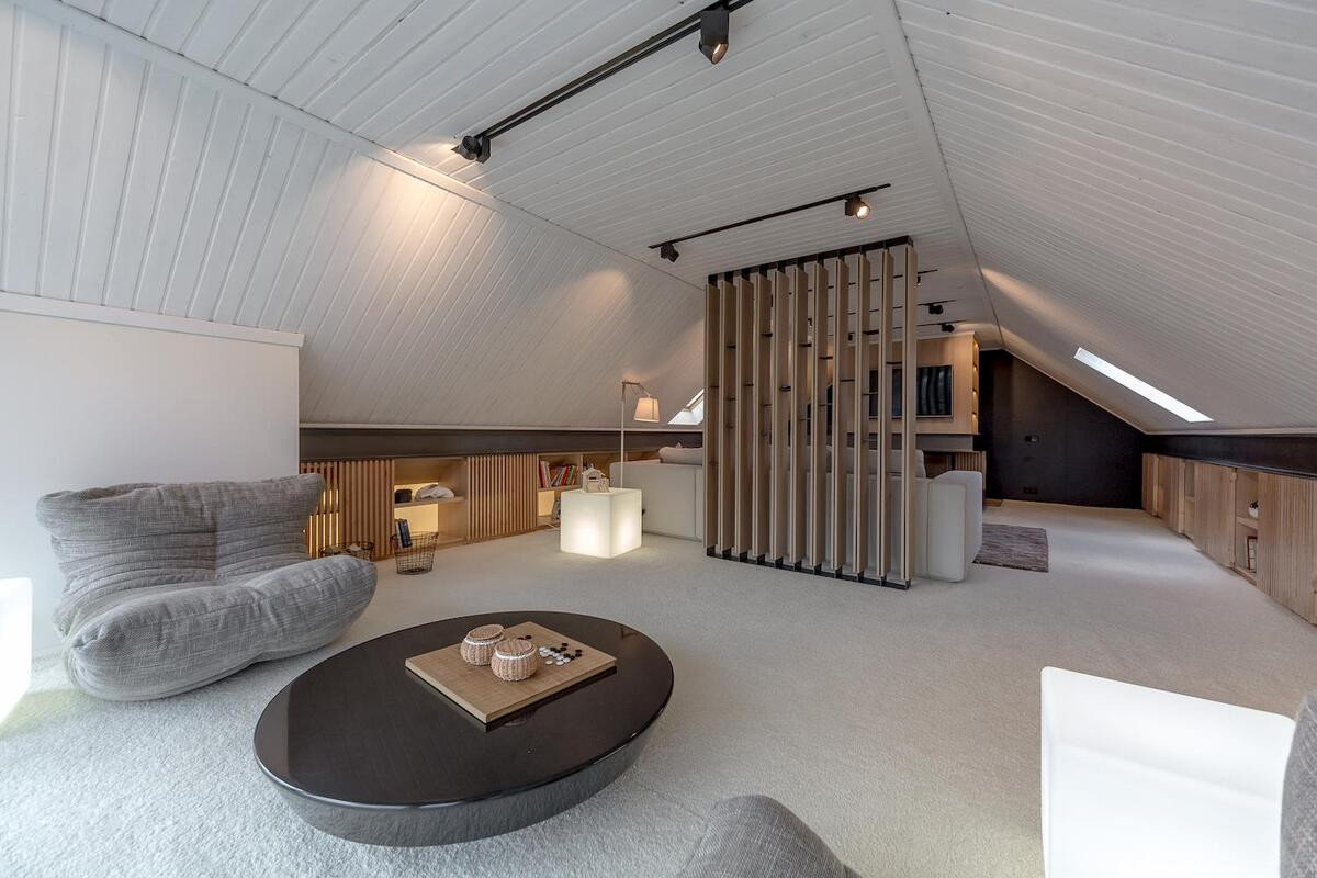 Мансарда с Железным поясом (Москва - Переделка.ТВ "Дачный ответ")