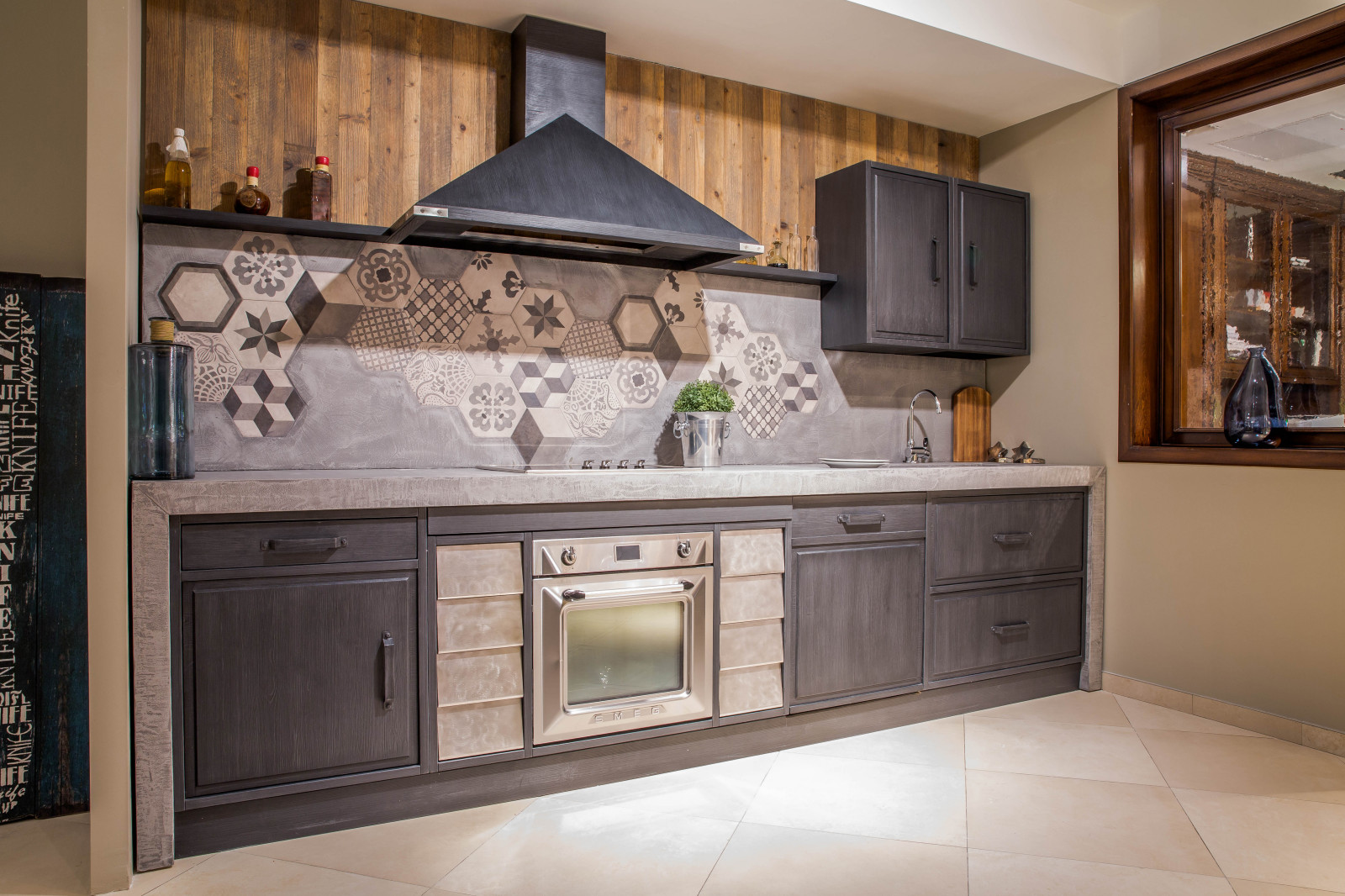 Обложка проекта: Обновленная экспозиция кухонь 2016