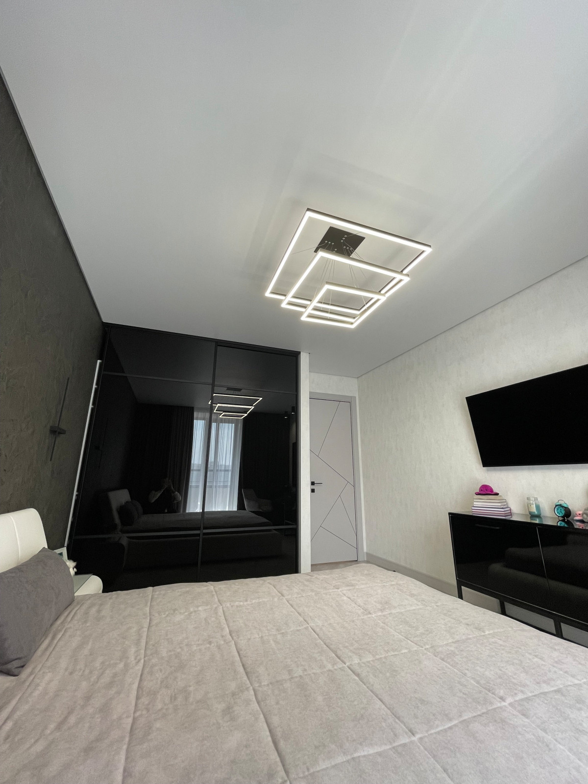 Теневые потолки в ЖК Заельцовский