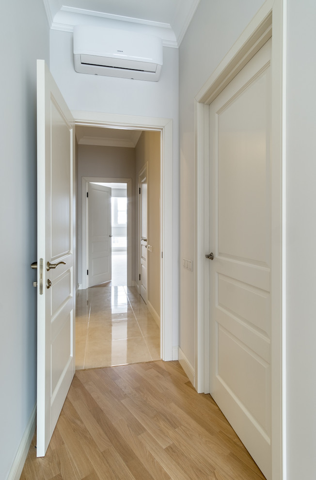 Белые двери Леон в интерьере