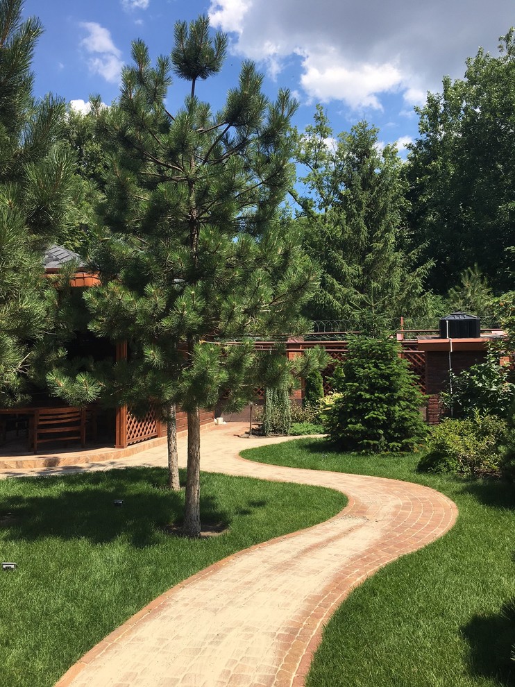 Обложка проекта: "В большом городе..."