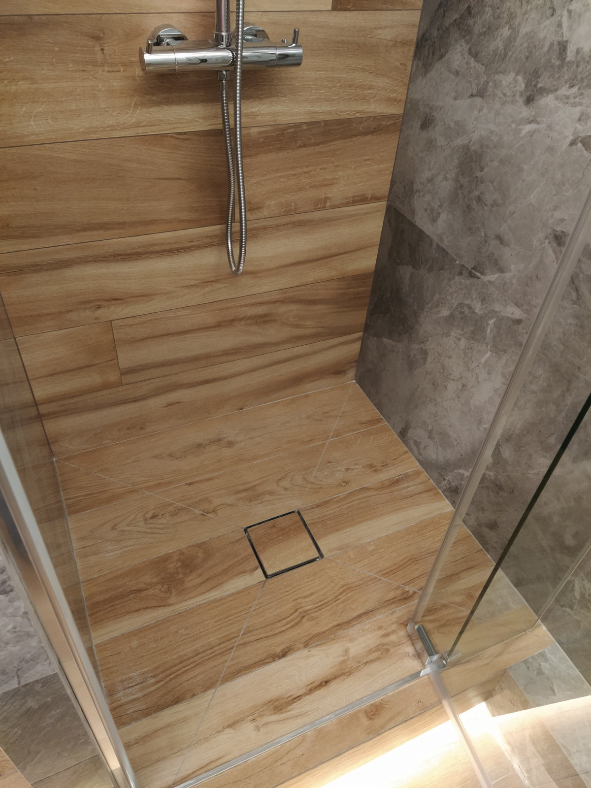 Душевая на Широкой речке