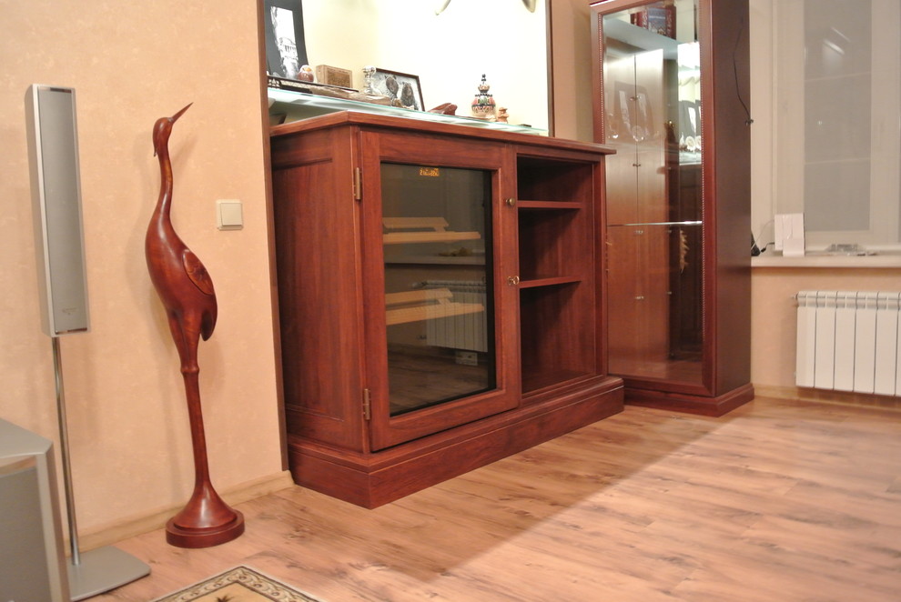 Oak Wine Cabinet. EuroCave S-Pure-S Inside.