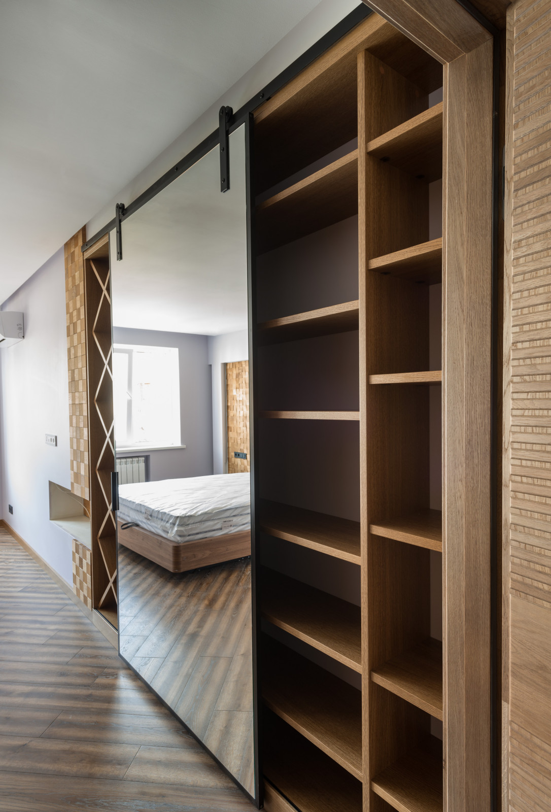 Шкафы и тумбы